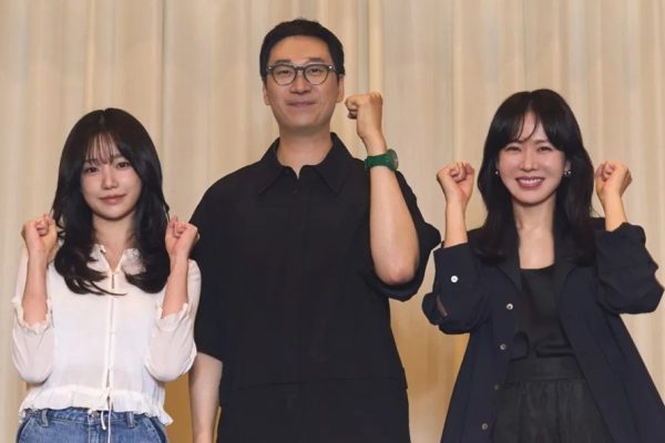Son Ye Jin & Jo Yuri Sahkan Terajui Drama Baharu “Variety” Arahan Pengarah “Mask Girl”!