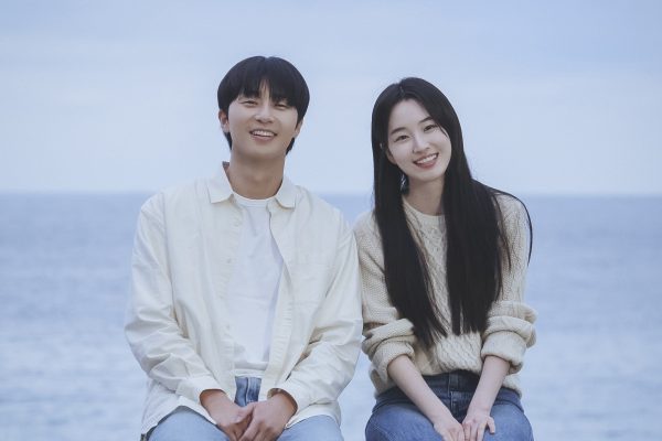 Park Seo Joon & Won Ji An Kembali Hidupkan Cinta Lama Dalam Drama Rom-Com ‘Surely Tomorrow’, Eksklusif di Prime Video